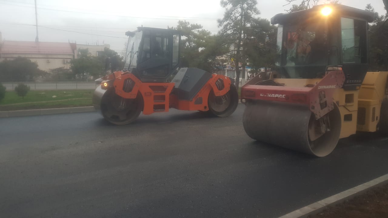 Итоги дня 6 декабря: продолжается текущий ремонт внутриквартальной дороги