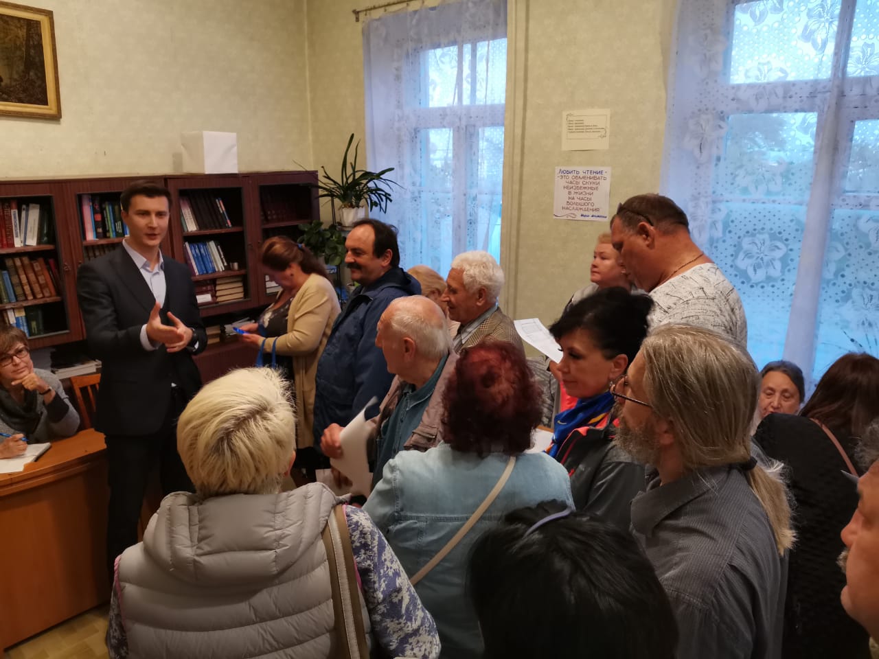 Встречи с представителями территориальных общественных самоуправлений Ленинского муниципального округа проводятся регулярно.